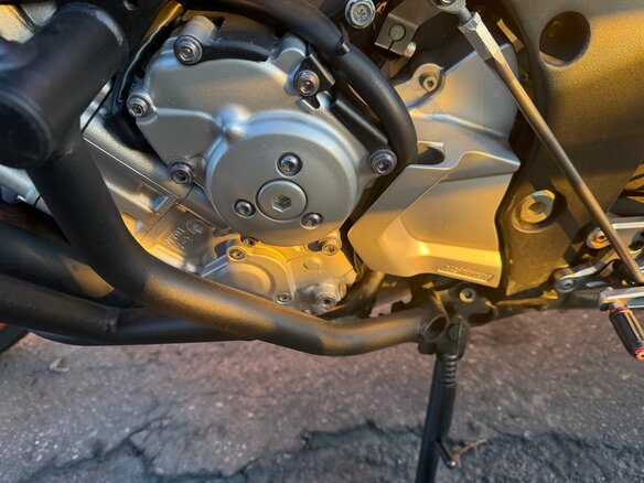 2012 Yamaha FZ1, красный, 570000 рублей - вид 12