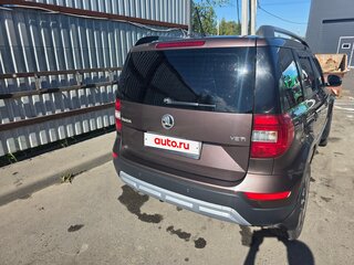 2015 Skoda Yeti I Рестайлинг, коричневый, 1150000 рублей, вид 4