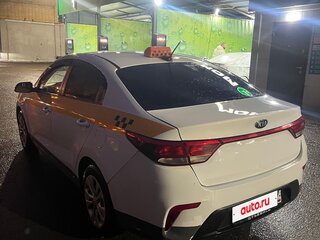 2019 Kia Rio IV, белый, 750000 рублей, вид 4