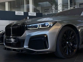 2020 BMW 7 серии 740d xDrive VI (G11/G12) Рестайлинг, серый, 7000000 рублей, вид 2