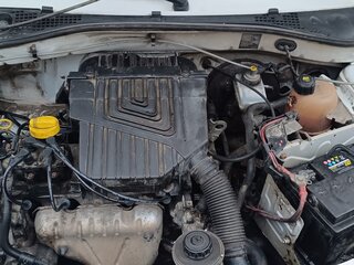 2013 Renault Logan I Рестайлинг, белый, 360000 рублей, вид 4