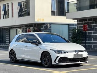 2023 Volkswagen Golf VIII, белый, 1950100 рублей, вид 3