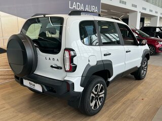 2026 Lada (ВАЗ) Niva Travel I Рестайлинг, белый, 1717000 рублей, вид 3