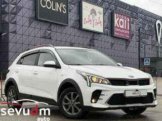 2021 Kia Rio X IV Рестайлинг, белый, 1747000 рублей, вид 1