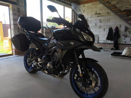 2018 Yamaha MT-09 Tracer (FJ-09), чёрный, 915000 рублей, вид 4