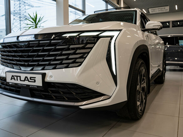 2026 Geely Atlas II, белый, 3904990 рублей - вид 7