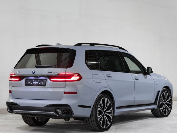 2026 BMW X7 40d I (G07) Рестайлинг, серый, 17925000 рублей - вид 12