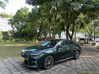 2026 Geely Emgrand III, зелёный, 1410700 рублей, вид 1