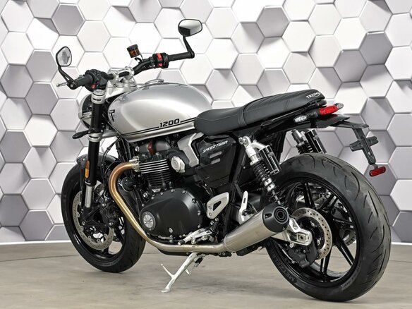 2025 Triumph Speed Twin, серебристый, 1629000 рублей - вид 7