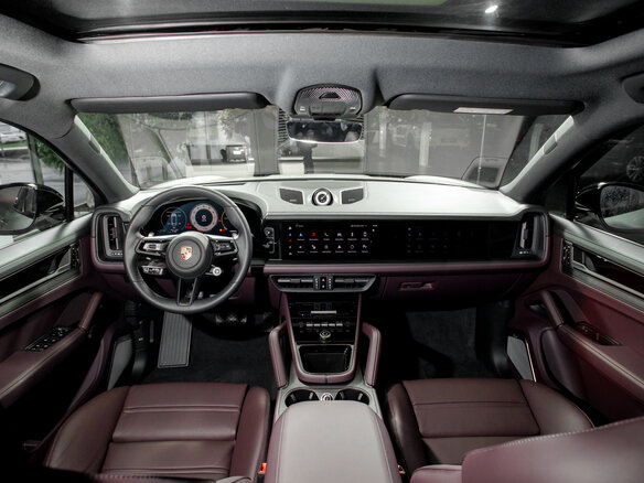 2026 Porsche Cayenne Coupé III Рестайлинг, серый, 24200000 рублей - вид 10