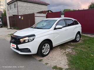 2017 Lada (ВАЗ) Vesta SW I, белый, 850000 рублей, вид 1