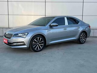 2023 Skoda Superb III Рестайлинг, серый, 2432000 рублей, вид 1