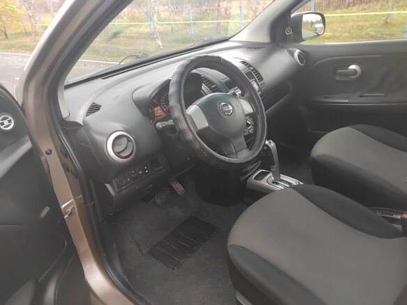 2012 Nissan Note I Рестайлинг, коричневый, 600000 рублей - вид 9