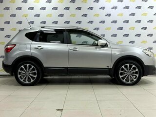 2010 Nissan Qashqai I Рестайлинг, серебристый, 1000000 рублей, вид 4