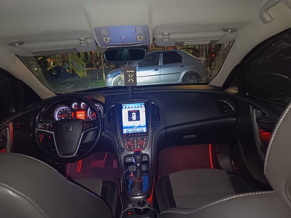 2010 Opel Astra J, чёрный, 630000 рублей - вид 8