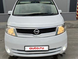 2007 Nissan Serena III (C25), белый, 829000 рублей, вид 2