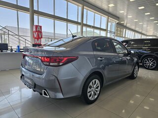 2020 Kia Rio IV, серый, 1732000 рублей, вид 5