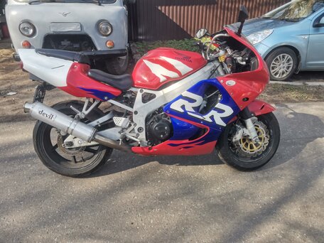 1999 Honda CBR 919RR Fireblade, красный, 250000 рублей, вид 3