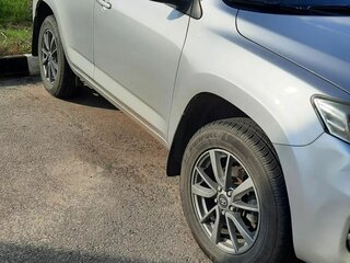 2011 Toyota RAV4 III (XA30) Рестайлинг, серебристый, 1600000 рублей, вид 2