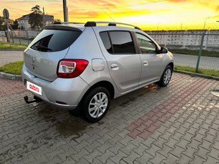 2016 Renault Sandero II, серый, 720000 рублей, вид 4