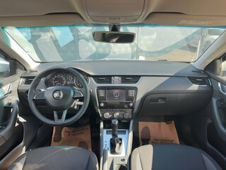 2018 Skoda Octavia III (A7) Рестайлинг, белый, 1547000 рублей, вид 2