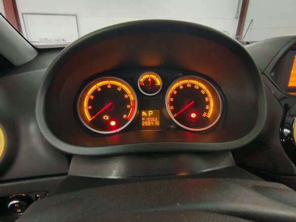 2012 Opel Corsa D Рестайлинг II, жёлтый, 500000 рублей - вид 6