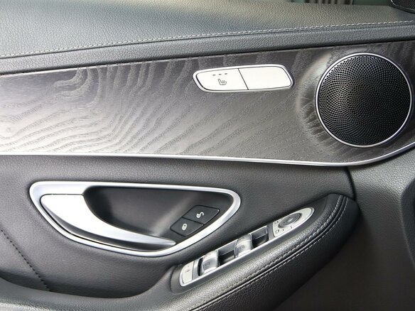 2015 Mercedes-Benz C-Класс 180 IV (W205), чёрный, 1649000 рублей - вид 9