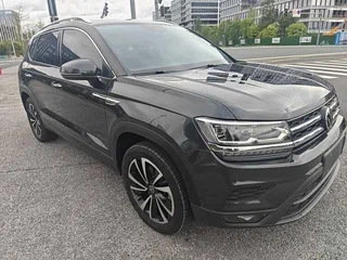 2022 Volkswagen Tharu I, чёрный, 1750000 рублей, вид 3