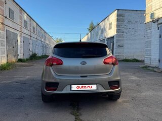 2015 Kia Ceed II Рестайлинг, серебристый, 1100000 рублей, вид 5
