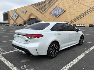 2022 Toyota Levin XII (E210) Рестайлинг, белый, 1360000 рублей, вид 4