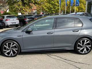 2024 Volkswagen Golf VIII, серый, 1900000 рублей, вид 3