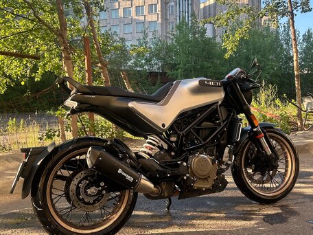 2020 Husqvarna Vitpilen 401, белый, 385000 рублей, вид 2