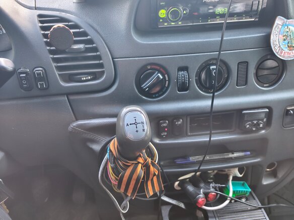 2005 Mercedes-Benz Sprinter Classic, синий, 1390000 рублей - вид 15