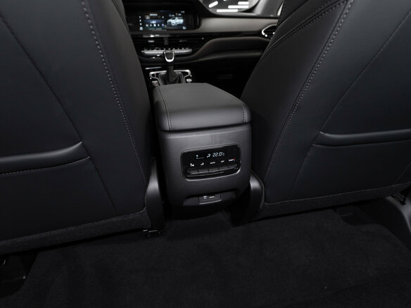 2025 GAC Trumpchi M6 Max, чёрный, 3370000 рублей - вид 14