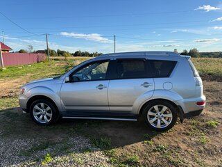 2010 Mitsubishi Outlander II Рестайлинг, серебристый, 950000 рублей, вид 5