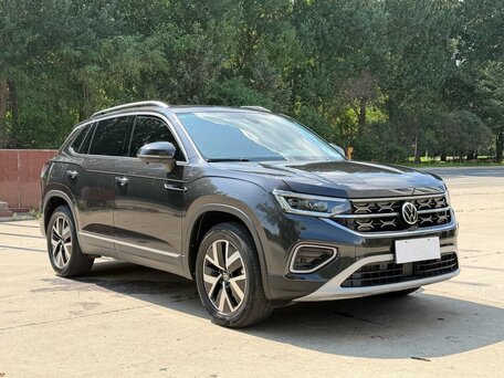 2023 Volkswagen Tayron I Рестайлинг, серый, 2477017 рублей, вид 1