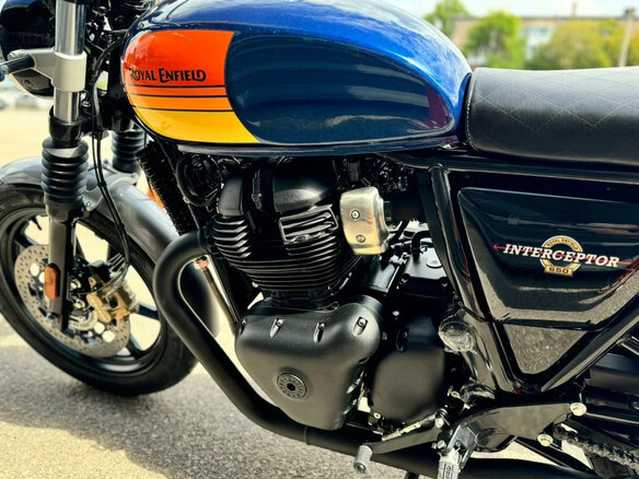 2025 Royal Enfield Interceptor 650, синий, 703000 рублей - вид 9