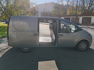 2025 Hyundai Staria, серебристый, 4699000 рублей, вид 1