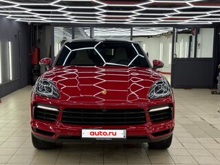 2022 Porsche Cayenne III, красный, 9990000 рублей, вид 2