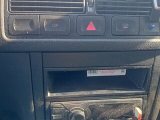 2002 Volkswagen Golf IV, серебристый, 360000 рублей, вид 3