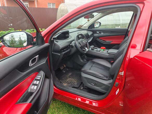 2024 Changan CS55 Plus II, красный, 2200000 рублей - вид 4