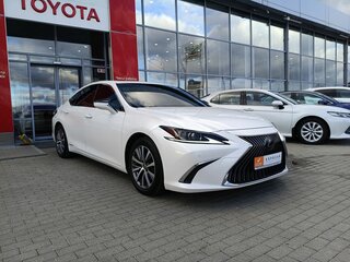 2018 Lexus ES 300h VII, белый, 4200000 рублей, вид 3