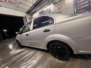 2008 Chevrolet Aveo I Рестайлинг, серебристый, 195000 рублей, вид 4