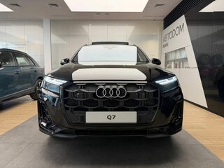 2026 Audi Q7 50 TDI II (4M) Рестайлинг 2, чёрный, 17490000 рублей, вид 4