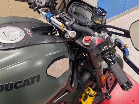 2013 Ducati Monster 1100, зелёный, 800000 рублей, вид 3