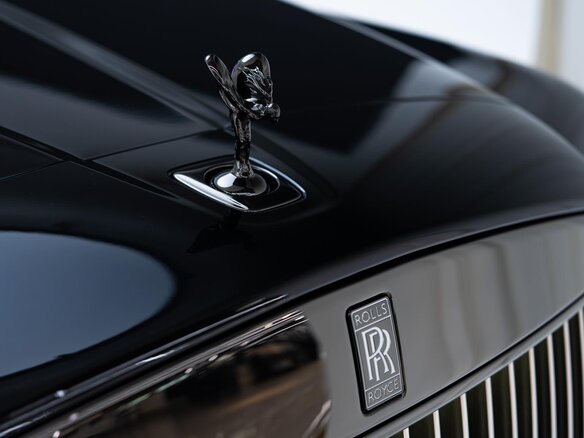 2026 Rolls-Royce Cullinan Black Badge I Рестайлинг (Series II), чёрный, 50000000 рублей - вид 21