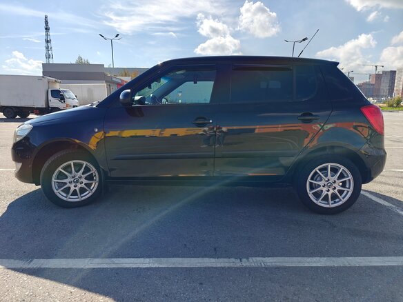 2010 Skoda Fabia II Рестайлинг, чёрный - вид 7