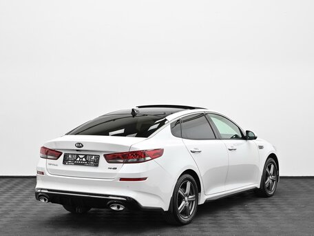 2018 Kia Optima IV Рестайлинг, белый, 1749000 рублей, вид 2