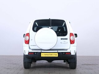 2017 Chevrolet Niva I Рестайлинг, белый, 759000 рублей, вид 5
