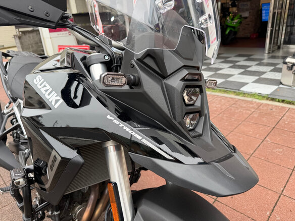 2024 Suzuki V-Strom 800DE, чёрный - вид 13